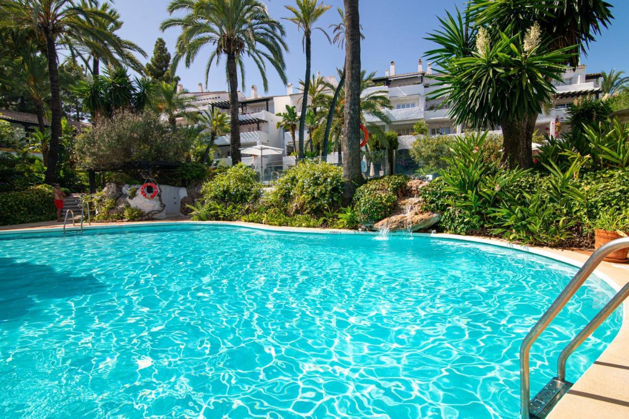 Apartamento Luxurious Beachside In The Heart Of Puente Marbella